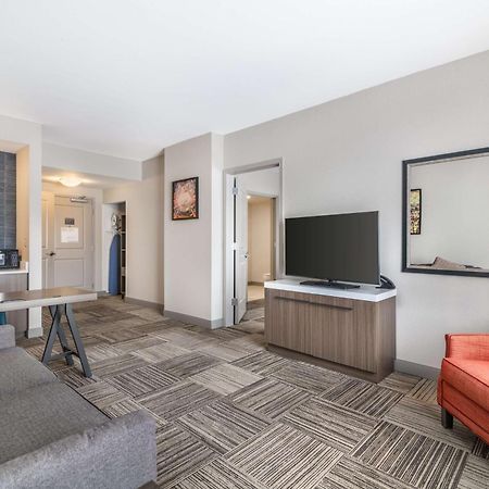 Hilton Garden Inn Albany-Suny Area Exterior photo